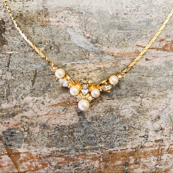 Dior Jewelry - ♥️ Dior ♥️ Diamond & Pearl Gold Necklace